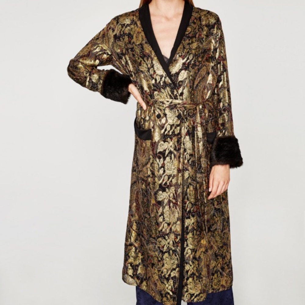 HP!π₯RARE! Zara Silk Jacquard Kimono NWT - Picture 2 of 7
